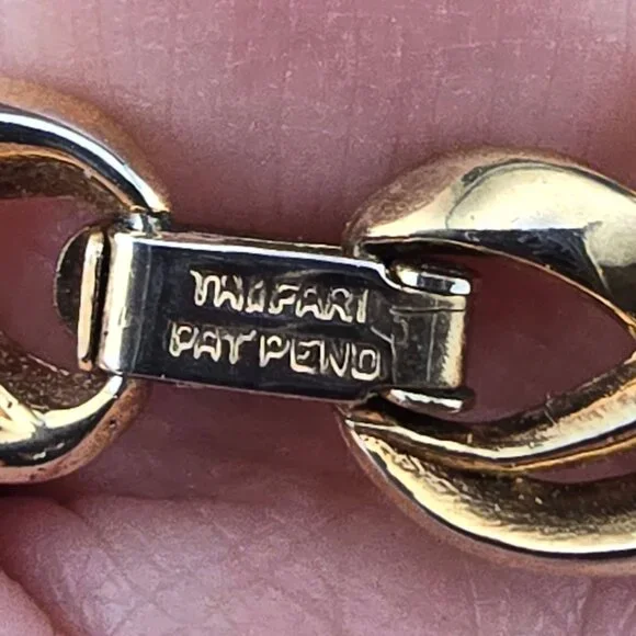 Vintage Trifari Gold-Tone Collar Choker Necklace With Swirl Links PAT PEND - Picture 6 of 7